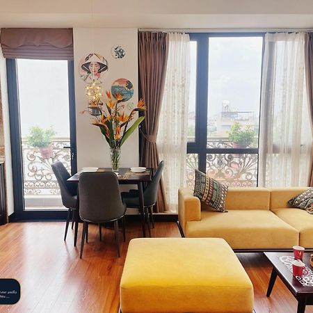 Home Suites -Natural Light -Projector -Spacious - 2Br Incenter Ханой Экстерьер фото